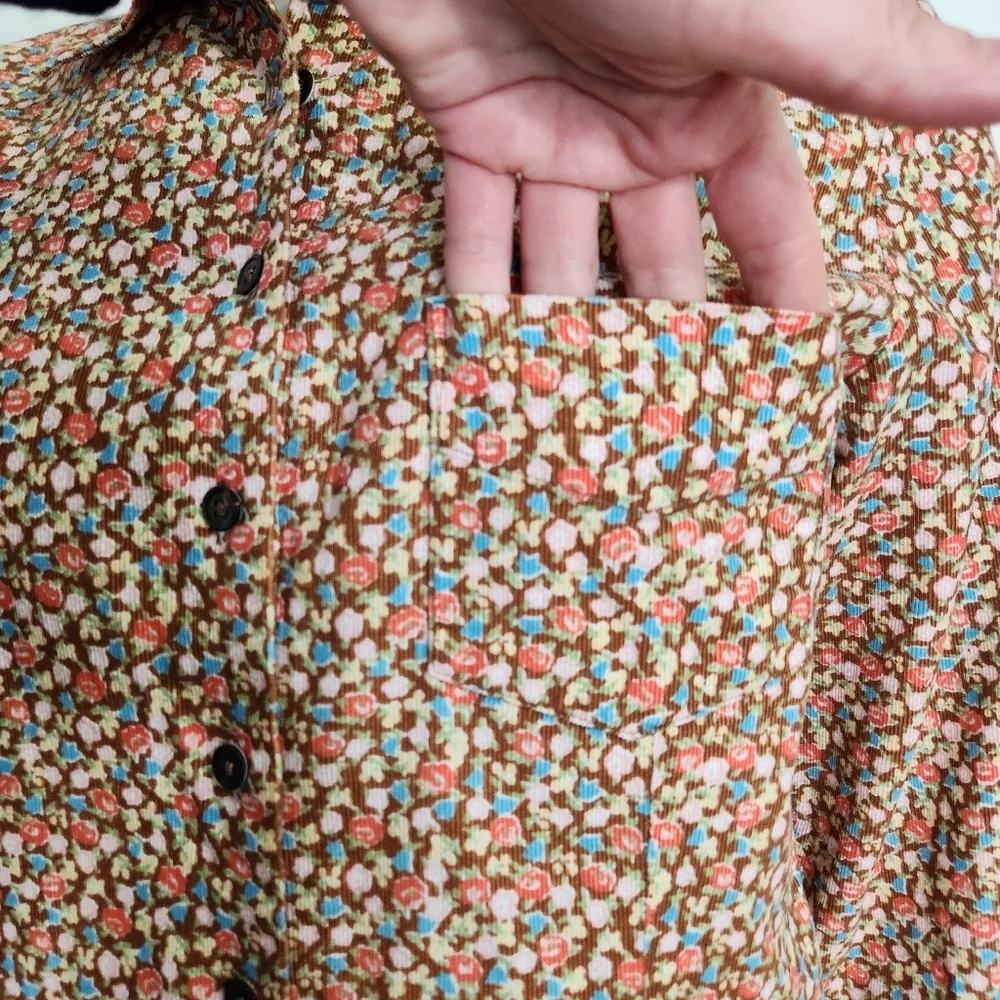 Boden Multicolor Floral Button Down Shirt - Picture 4 of 12